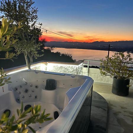 Appartement Duplex Rosas Avec Terrasse Magnifique Jacuzzi Vue Mer Luaran gambar