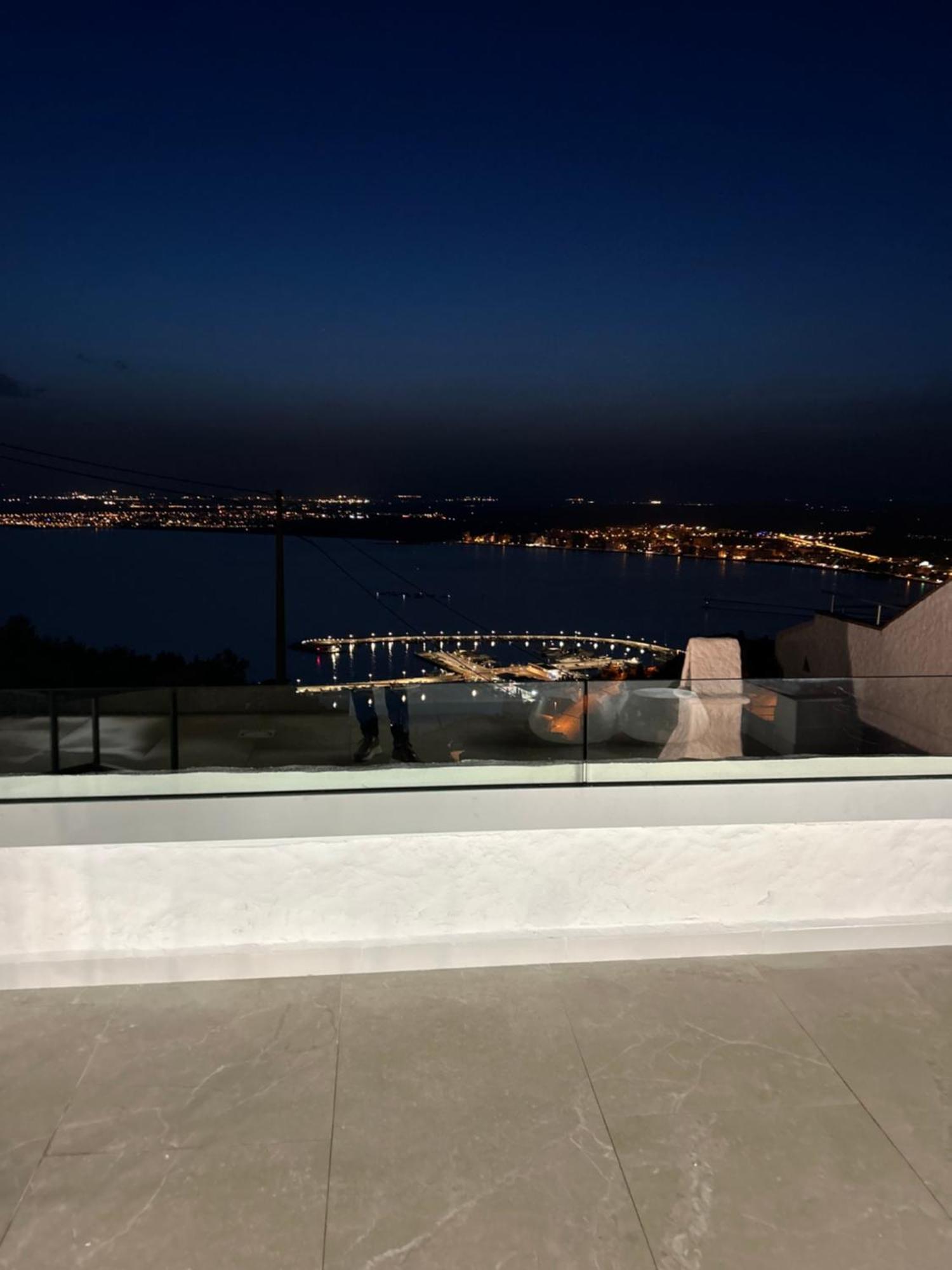 Appartement Duplex Rosas Avec Terrasse Magnifique Jacuzzi Vue Mer Luaran gambar