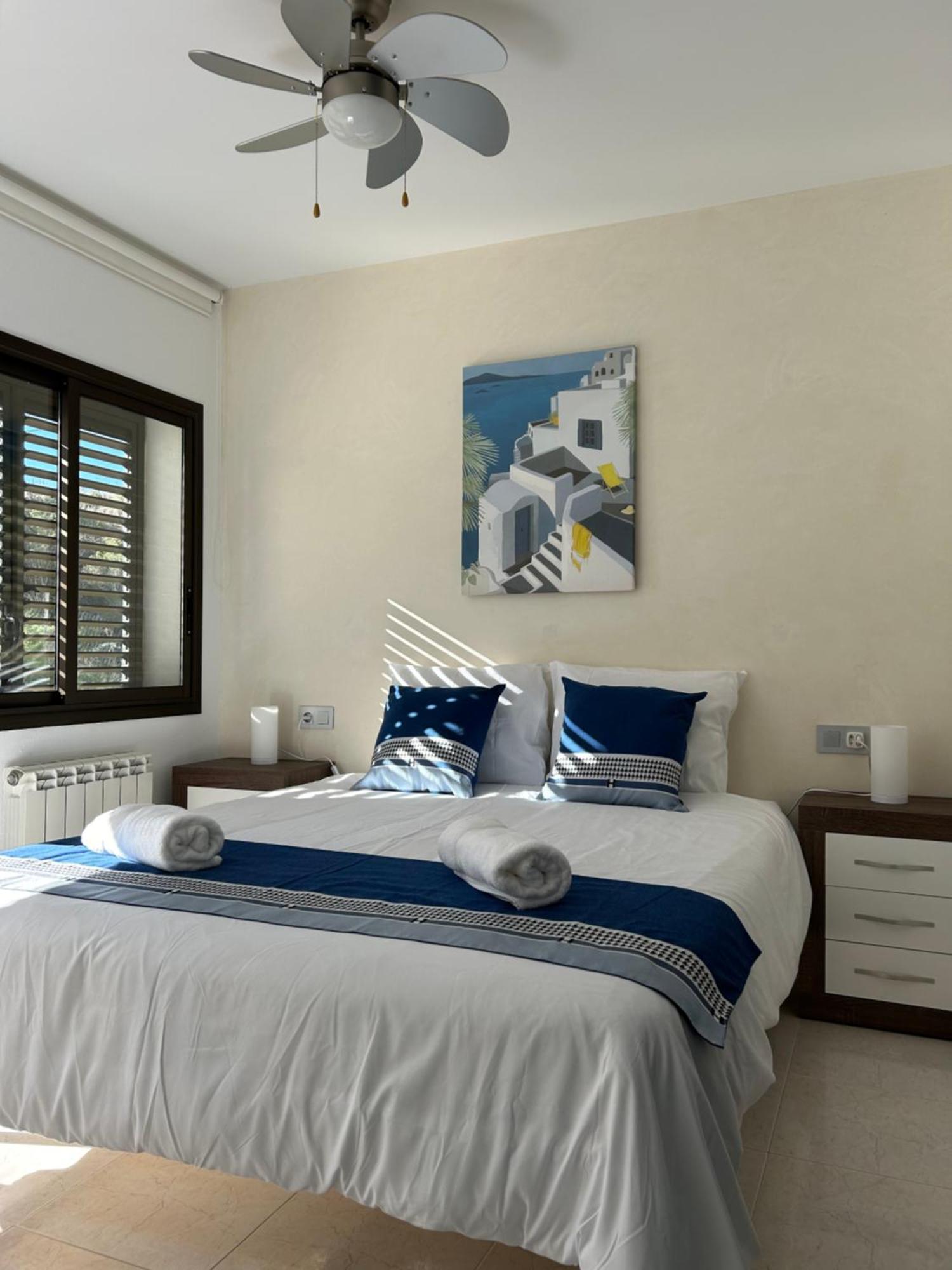 Appartement Duplex Rosas Avec Terrasse Magnifique Jacuzzi Vue Mer Luaran gambar
